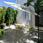 Blue & - Two-bedroom With Terrace And Garden View * Ντουμπρόβνικ