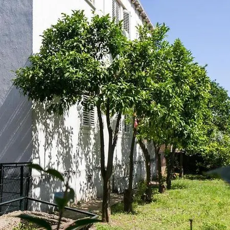 Blue & - Two-bedroom With Terrace And Garden View * Ντουμπρόβνικ