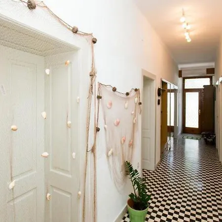 Blue & - Two-bedroom With Terrace And Garden View Apartment Dubrovnik